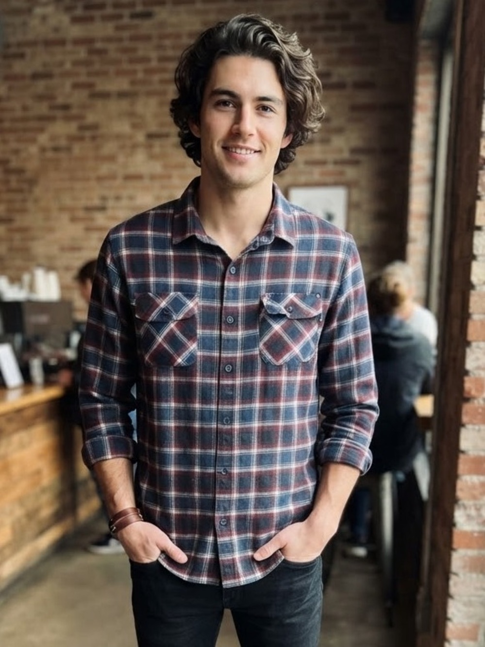 Vans Tailored Fit Plaid Flannel Shirt - Medium
Condition: Great pre-owned condi